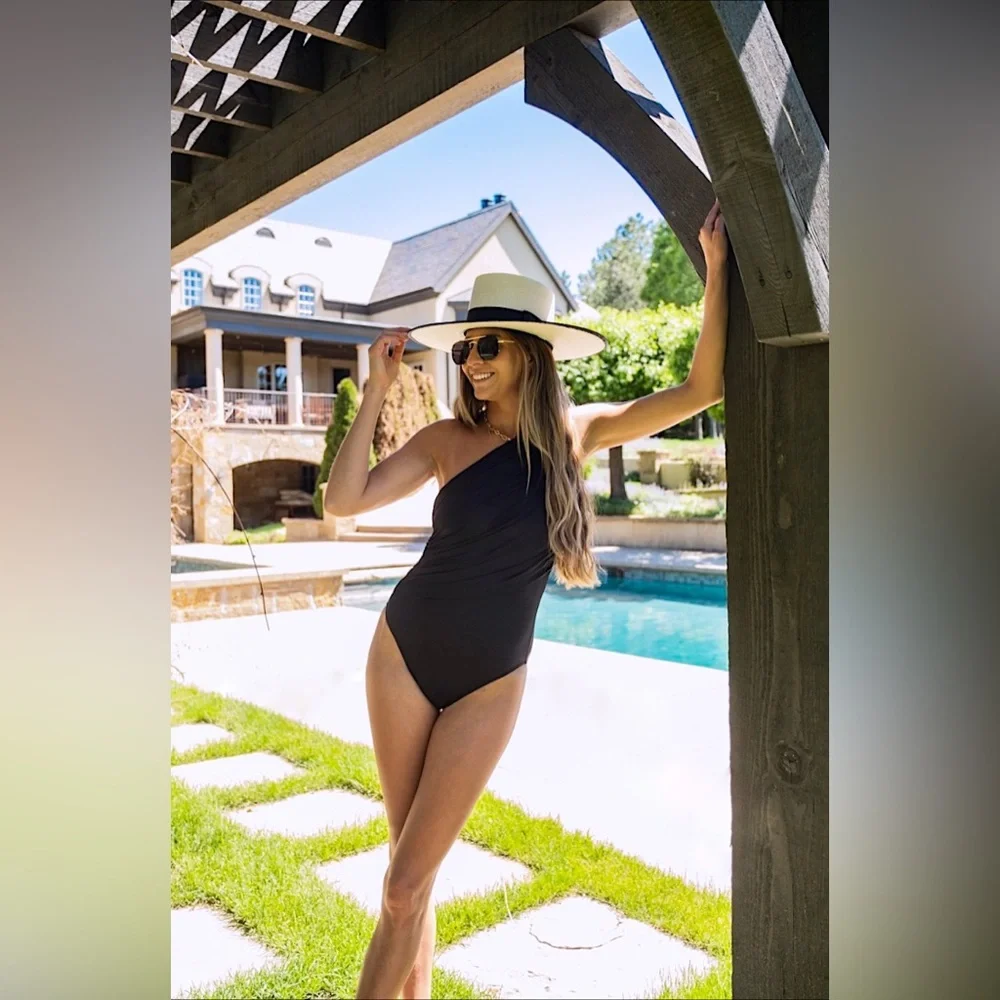 La Blanca Island Goddess Shirred One Shoulder One Piece - Black, Size 6, $120